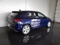 Gebraucht VW Golf VIII Pro 116 PS (85 kW) 2023 Atlantik blue metallic Limousine