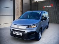 Neu Fiat Doblò 131 PS (96 kW) 2025 Rot Van / Kleinbus