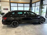 Gebraucht Skoda Superb SportLine 150 PS (110 kW) 2022 Schwarz Kombi