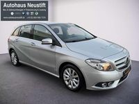 Gebraucht Mercedes B200 136 PS (100 kW) 2014 Grau Van / Kleinbus
