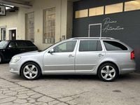 Gebraucht Skoda Octavia Elegance 140 PS (102 kW) 2013 Grau Kombi
