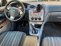 gebraucht Ford Focus 1.6 16V Ambiente