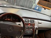 gebraucht Mercedes E300 Elegance Ds. Aut.