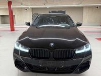 Gebraucht BMW 520 M Sport 190 PS (139 kW) 2023 Schwarz Limousine