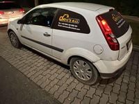 Gebraucht Ford Fiesta 75 PS (55 kW) 2007 Kleinwagen