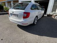 gebraucht Skoda Superb Combi Elegance 2,0 TDI PD DPF