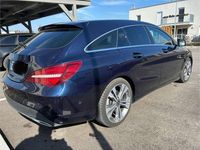 Gebraucht Mercedes CLA220 Shooting Brake 177 PS (130 kW) 2018 Blau Kombi