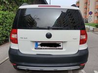 gebraucht Skoda Yeti Yeti4x4 Ambition A 20 TDI CR DPF DSG Ambition