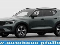 Neu Volvo XC40 163 PS (119 kW) 2025 Gold SUV