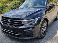 Gebraucht VW Tiguan 122 PS (89 kW) 2021 Schwarz SUV