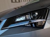 gebraucht Skoda Superb Kombi 2,0 TDI 4x4 Style NAVI CANTON ACC LANE DCC