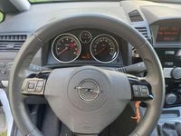 Gebraucht Opel Zafira Edition 116 PS (85 kW) 2010 Weiß Van / Kleinbus