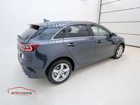 gebraucht Kia Ceed Ceed / cee'd1,0 TGDI ISG Silber