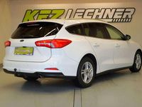 gebraucht Ford Focus Turnier 1,5 EcoBl. ''AHK*NAVI*SITZH*R-KAM''