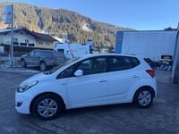 Gebraucht Hyundai ix20 90 PS (66 kW) 2011 Weiß Kleinwagen