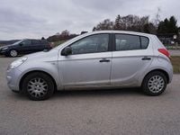 Gebraucht Hyundai i20 77 PS (56 kW) 2012 Grau Kleinwagen