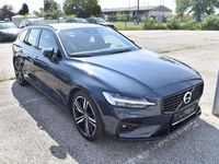 Gebraucht Volvo V60 R-Design 163 PS (119 kW) 2021 Blau Kombi