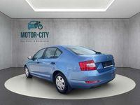 gebraucht Skoda Octavia 16 TDI Active