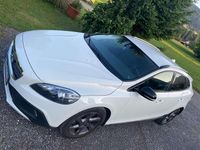 Gebraucht Volvo V40 CC Kinetic 114 PS (83 kW) 2014 Weiß Kombi