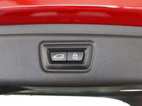 Gebraucht BMW 330e Efficient Dynamics 184 PS (135 kW) 2021 Rot Kombi