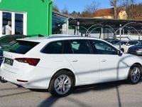 gebraucht Skoda Octavia Octavia Combi 2,0TDI Style DSG LED VIRTUAL AHV 1.B
