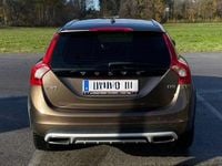 Gebraucht Volvo V60 CC Kinetic 150 PS (110 kW) 2017 Bronze Kombi