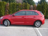 Gebraucht Hyundai i30 95 PS (69 kW) 2019 Rot Limousine