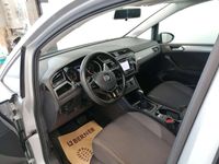 gebraucht VW Touran 2,0 TDI SCR DSG ab € 300 / Monat