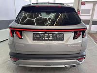 Neu Hyundai Tucson 159 PS (116 kW) 2025 Silber SUV