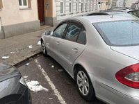 Gebraucht Mercedes E220 Classic 170 PS (125 kW) 2007 Silber Limousine