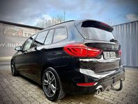 gebraucht BMW 218 d Sport Line/LED-Scheinwerfer/HeadUp/AHV!
