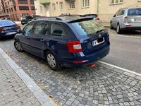 Gebraucht Skoda Octavia 105 PS (77 kW) 2015 Blau Kleinwagen