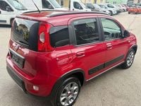Gebraucht Fiat Panda 4x4 Rock 95 PS (69 kW) 2016 Rot Kleinwagen