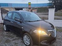 Gebraucht Lancia Ypsilon 69 PS (50 kW) 2011 Schwarz Kleinwagen