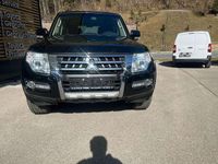 Gebraucht Mitsubishi Pajero Comfort Edition 200 PS (147 kW) 2015 Schwarz SUV