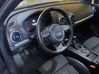 gebraucht Audi A3 Sportback Ambiente 16 TDI S-line