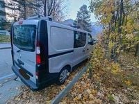 Gebraucht Renault Trafic 121 PS (88 kW) 2018 Silber Van / Kleinbus