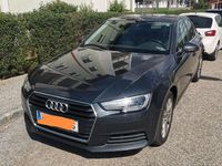 Gebraucht Audi A4 Design 150 PS (110 kW) 2017 Grau Limousine