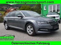 Gebraucht Skoda Superb 150 PS (110 kW) 2022 Grau Kombi