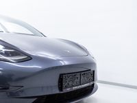 gebraucht Tesla Model 3 Base Performance in Midnight Silver mit Vollausstattung