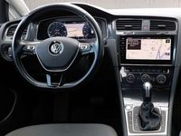 gebraucht VW e-Golf 35.8 kWh *VIRTUAL COCKPIT*NAVI*LED*SHZ*R-KAMERA...