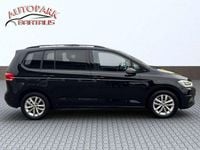 Gebraucht VW Touran 116 PS (85 kW) 2018 Schwarz Van / Kleinbus