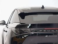 gebraucht Peugeot e-3008 Elektro 210 73kWh GT