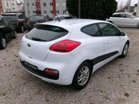 Gebraucht Kia ProCeed 99 PS (72 kW) 2014 Weiß Kleinwagen