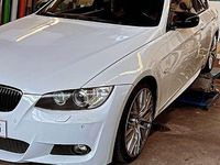 Gebraucht BMW 325 197 PS (144 kW) 2010 Coupé