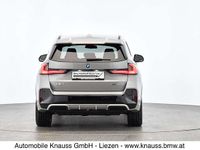 Gebraucht BMW iX1 Shadowline 200 kW (272 PS) 2023 Spacesilber SUV