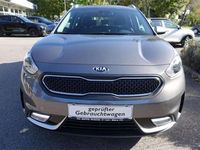 gebraucht Kia Niro 1,6 GDI Hybrid Silber DCT