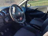Gebraucht Fiat Punto Easy 67 PS (49 kW) 2014 Grau Kleinwagen