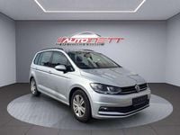 Gebraucht VW Touran Basis 116 PS (85 kW) 2019 Silber Van / Kleinbus