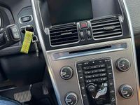 gebraucht Volvo XC60 D5 AWD Momentum Geartronic